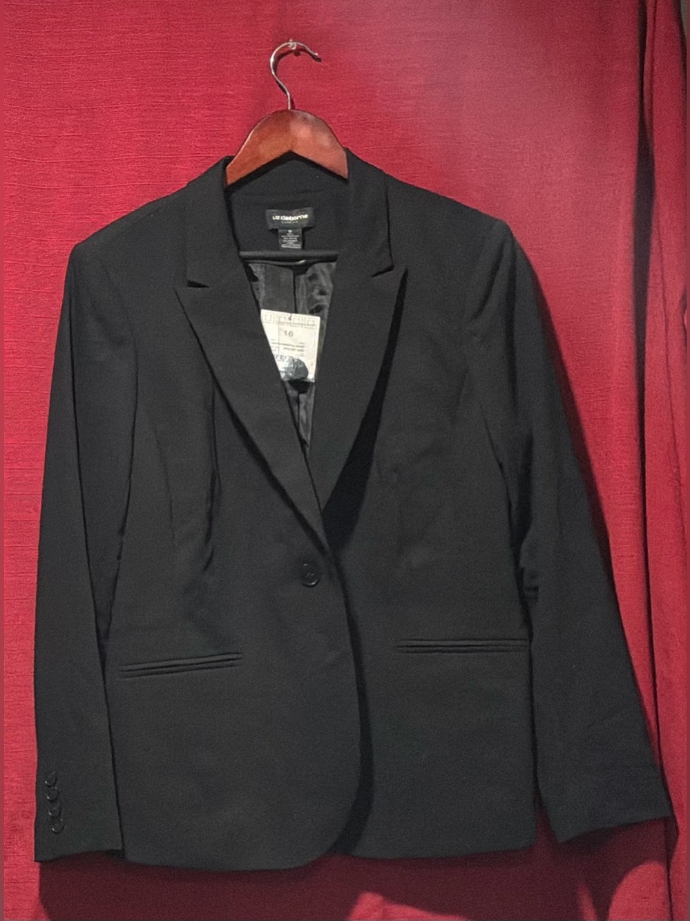 Liz Claiborne Black Single-Button Blazer with Notch Lapel